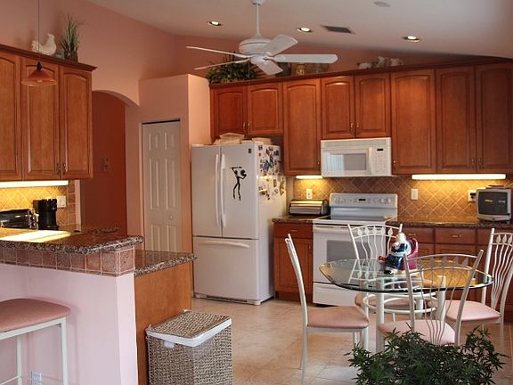 4th image of 7770 Caprio Dr