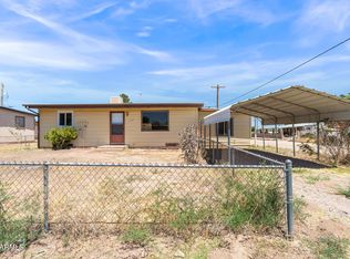 127 E APACHE Street, Huachuca City, AZ 85616