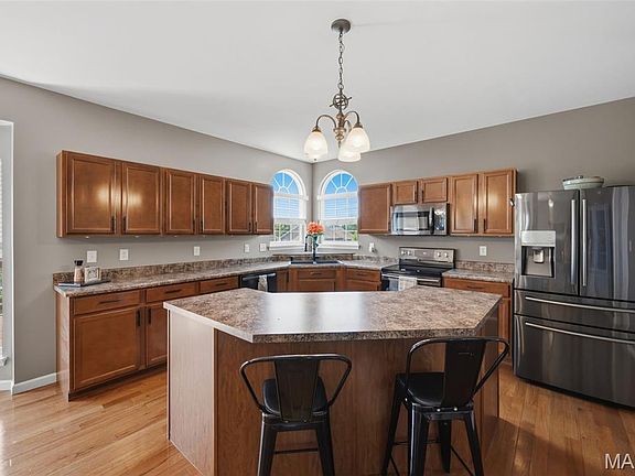3rd image of 506 Wyndgate Lake Court Lake