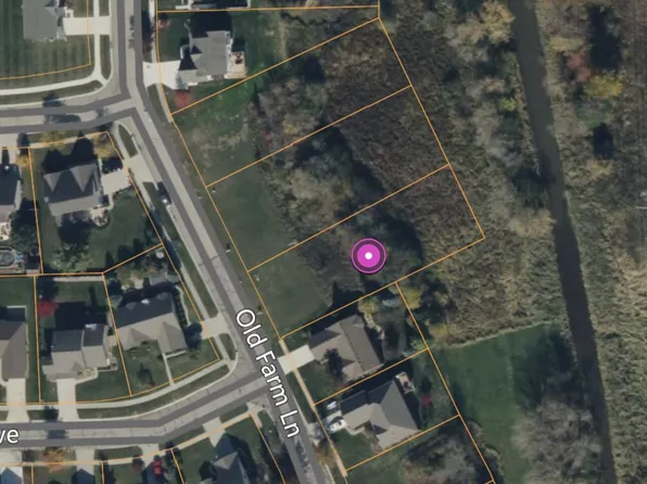 555 Old Farm Ln, Lapeer, MI 48446