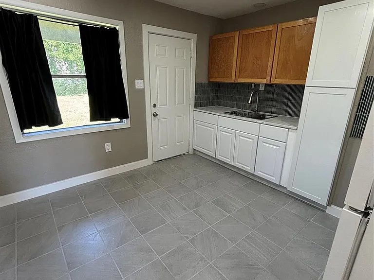 1503 Teanaway Ln — Photo 5