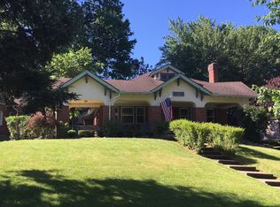 6605 Edgevale Rd, Kansas City, MO 64113