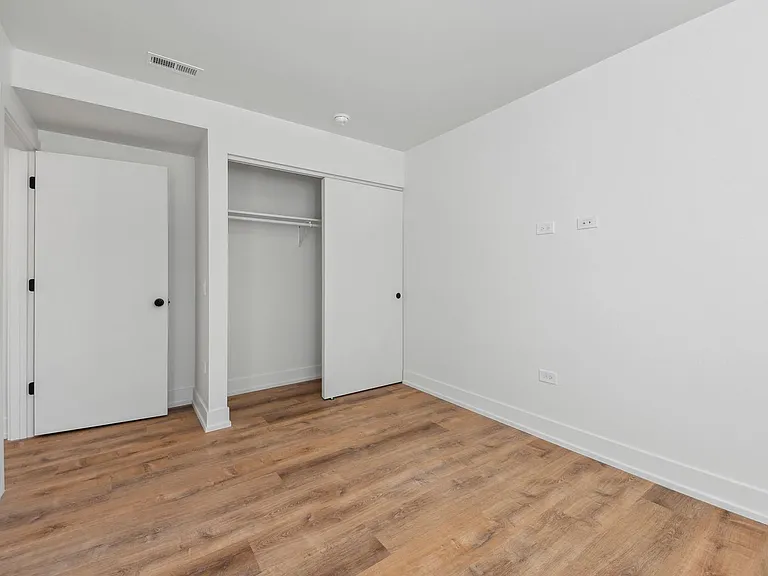 2219 N Hamilton Ave #2 — Photo 6