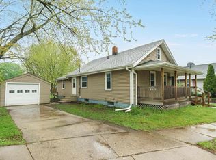 1407 Woodman Rd, Janesville, WI 53545