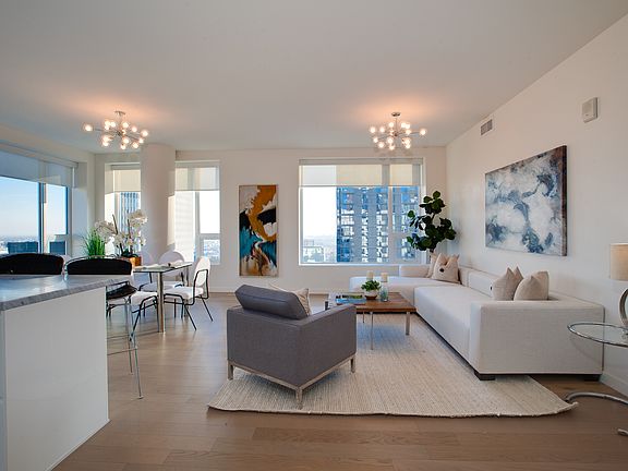 3rd image of 1050 S Grand Ave Unit 2009