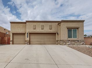 721 Loma Pinon Loop NE, Rio Rancho, NM 87144