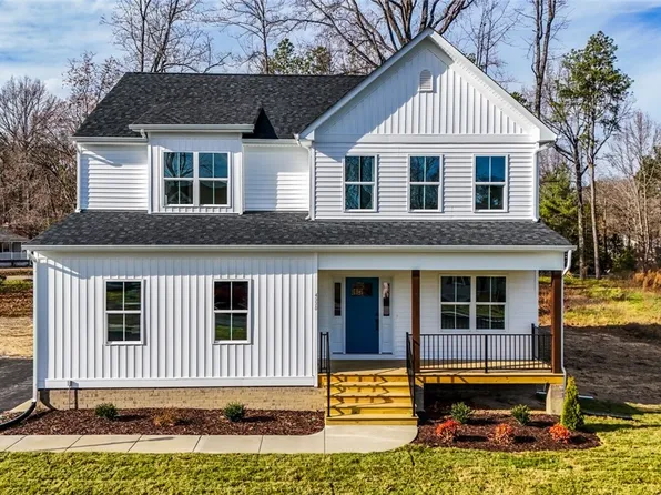 4330 Poplar Village Dr, Chester, VA 23831