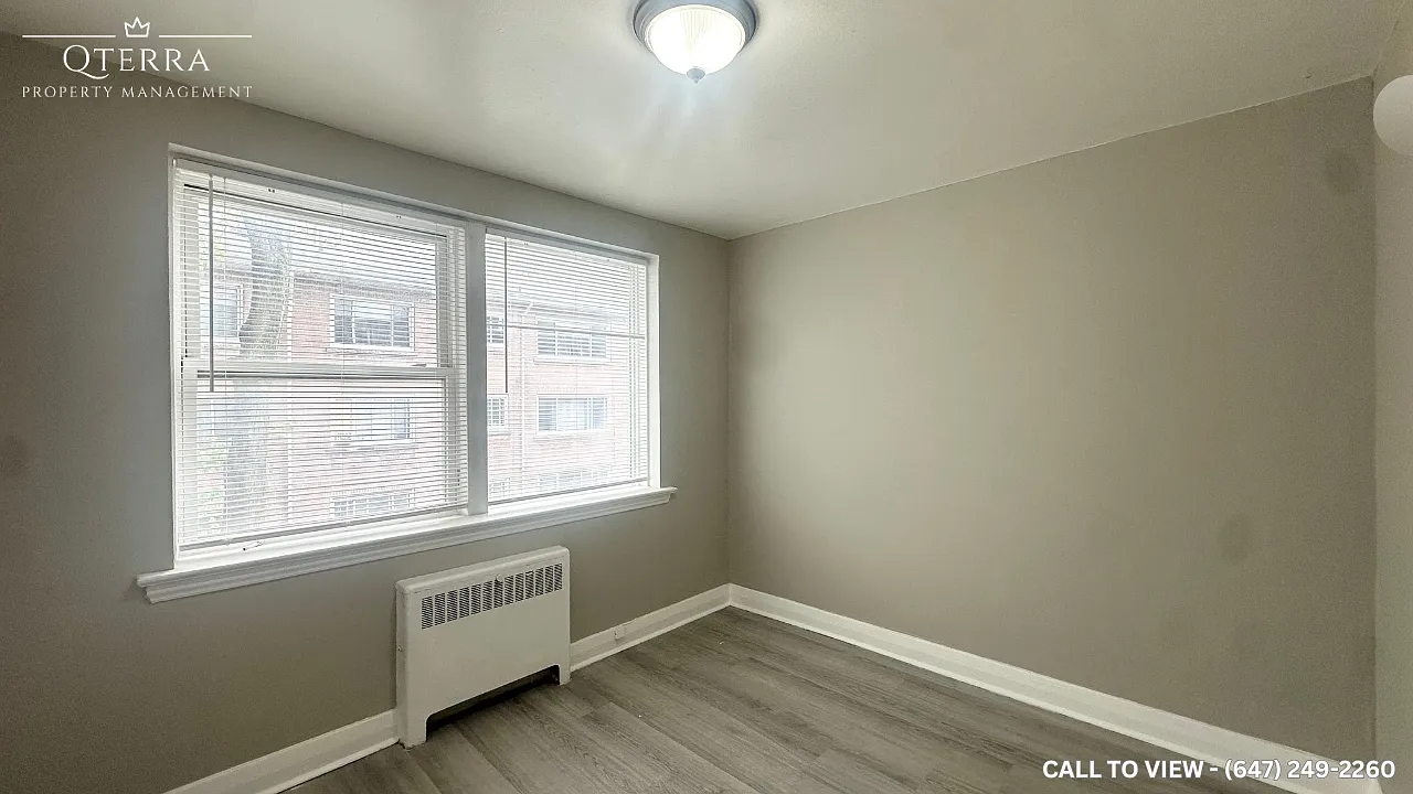 1011 Adelaide St N #7 photo 1