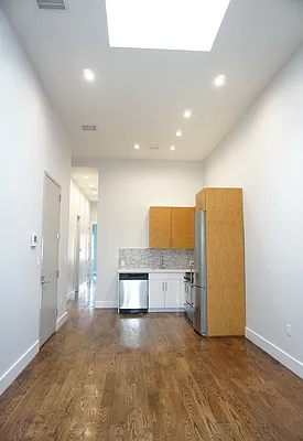 Rented by Lofts and Flats LLC | media 18