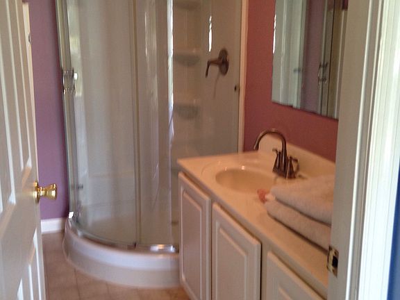 4th image of 206 Oakwood Ave