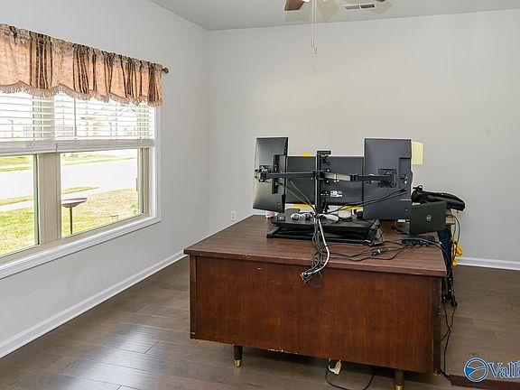 5th image of 216 Jubilee Cir