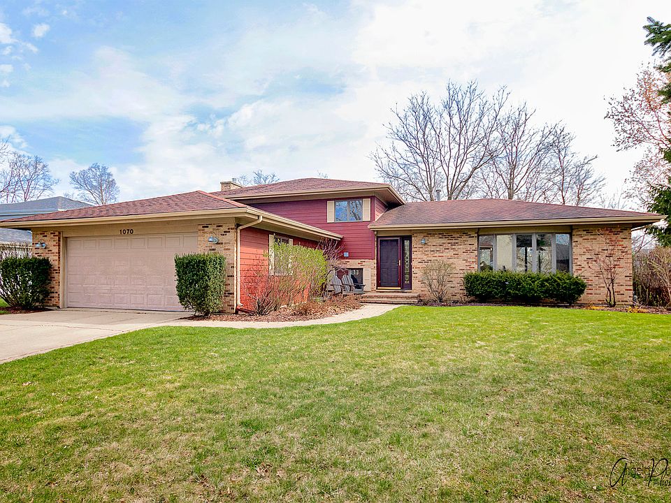1st image of 1070 Tamarack Ln