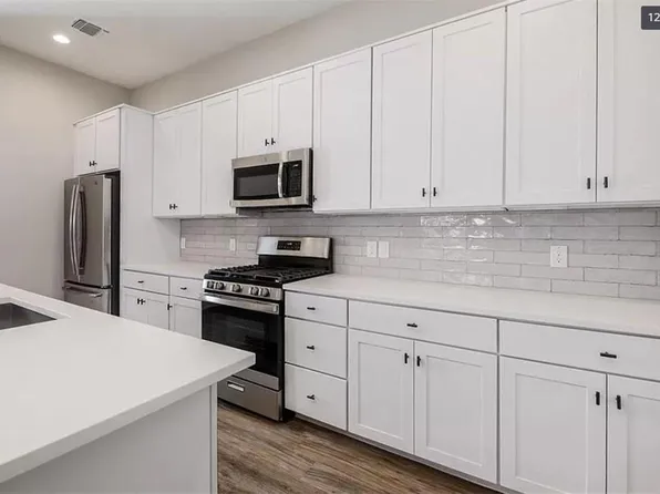 3809 Valley View Rd #16, Austin, TX 78704