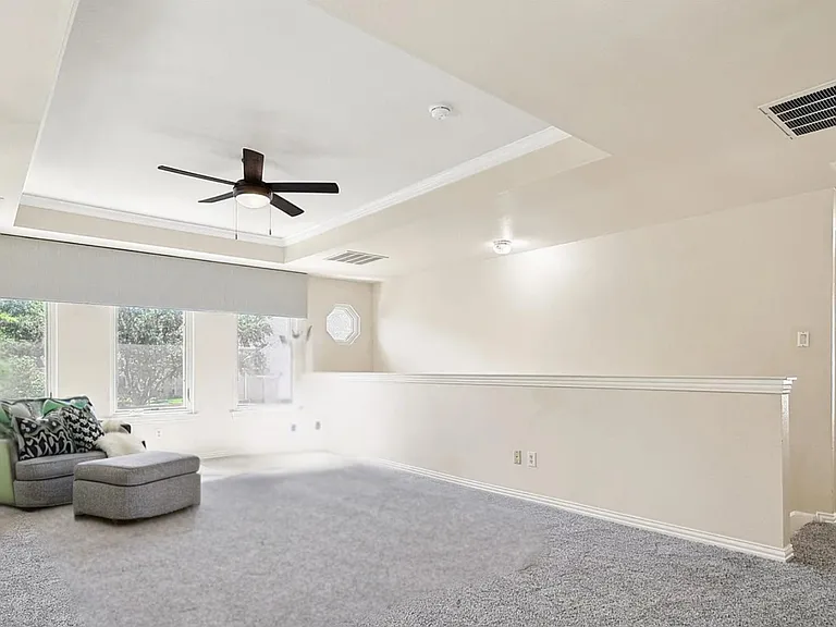 4568 Saint James Dr — Photo 14