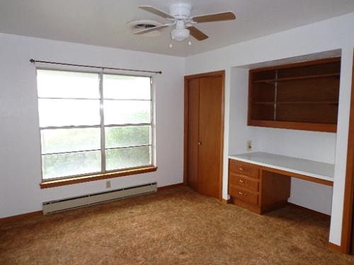 3rd image of 211 Arrowhead Dr