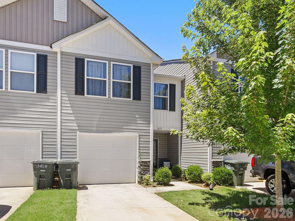 1st image of 1455 Cypress Loop #33