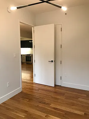 Rented by City Vista Inc | media 33