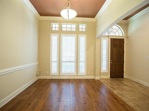 5th image of 2630 Woodpark Dr