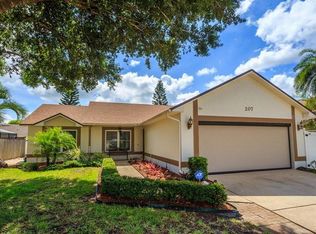 207 Bristol Cir, Sanford, FL 32773