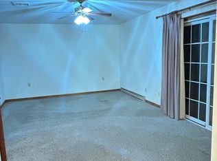 1227 Brigadoon Dr, Dixon, IL 61021