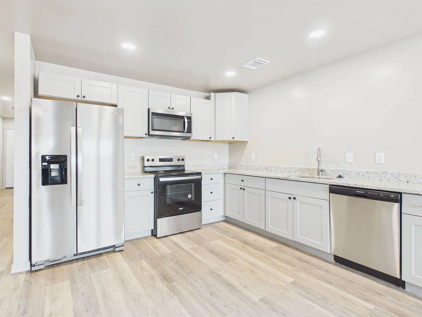 1124 Caprock Street — Photo 4