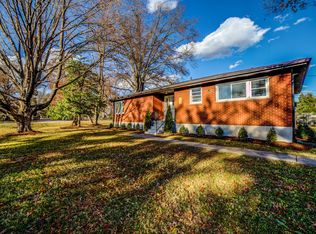 1676 Al Mara Cir, Louisville, KY