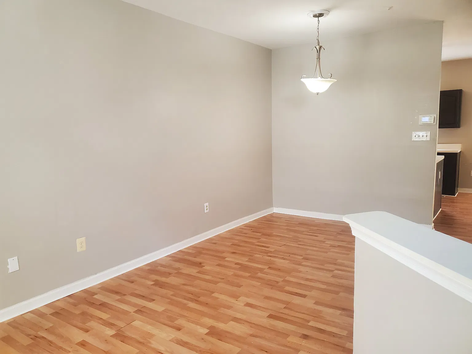 4 bed, 3.5 bath, 1332 sqft, $2,800 — Photo 2