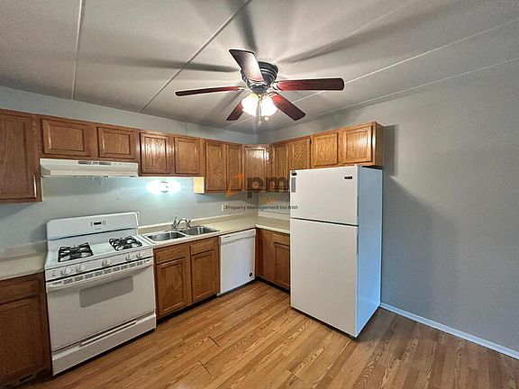3rd image of 111 Harrington Ave APT 9