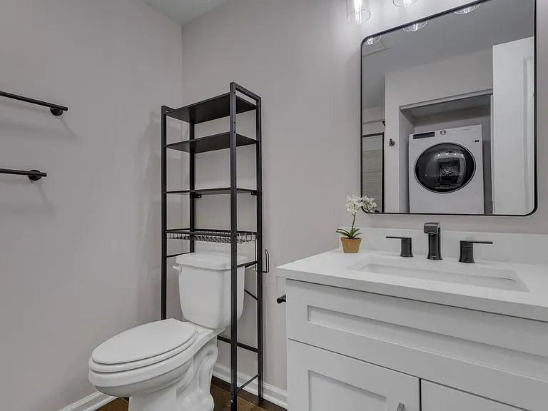 35 Parsons Ave #F — Photo 15