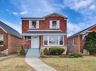 8913 S Ridgeland Ave, Chicago, IL 60617