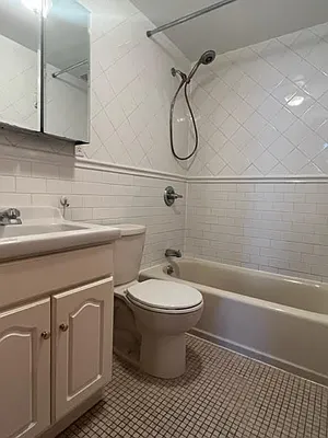 Rented by Compass | media 9