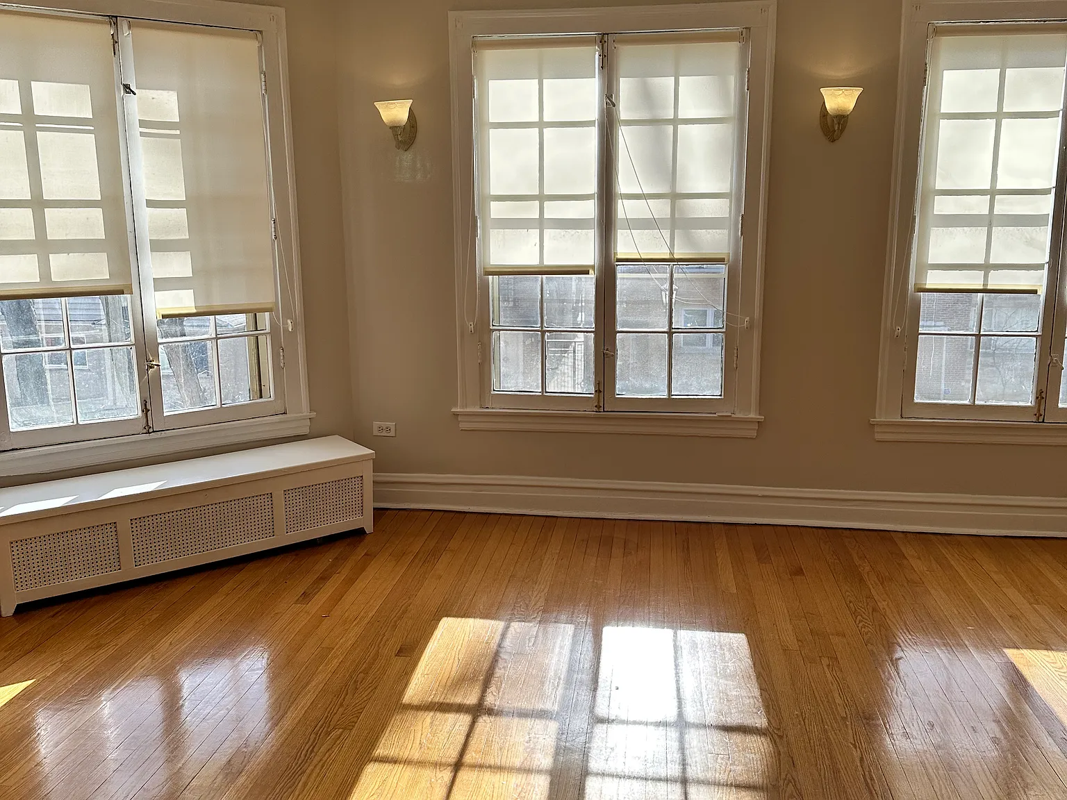 3 bed, 1650 sqft, $2,850 — Photo 2