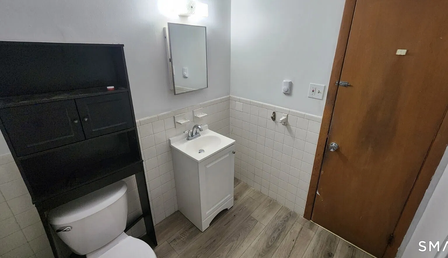 1 bed, 1.0 bath, 4770 sqft, $1,300 — Photo 4