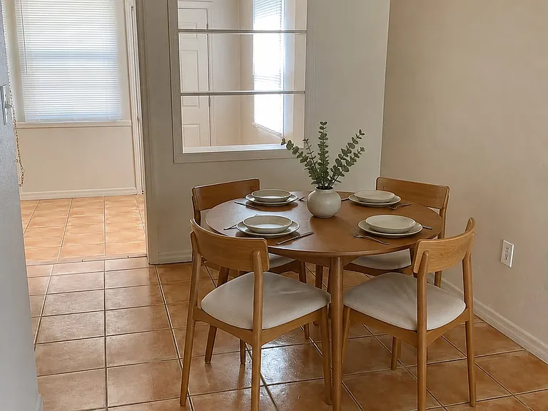 647 San Juan Blvd — Photo 5