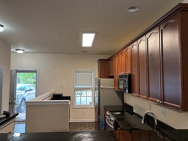 2404 Clock Face Ct — Photo 5