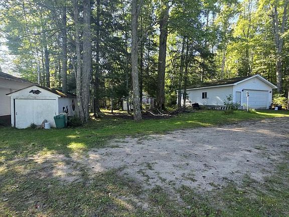 4th image of 6830 Macey Ln