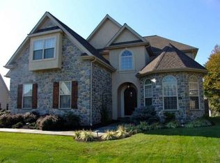 763 Goose Neck Dr, Lititz, PA 17543