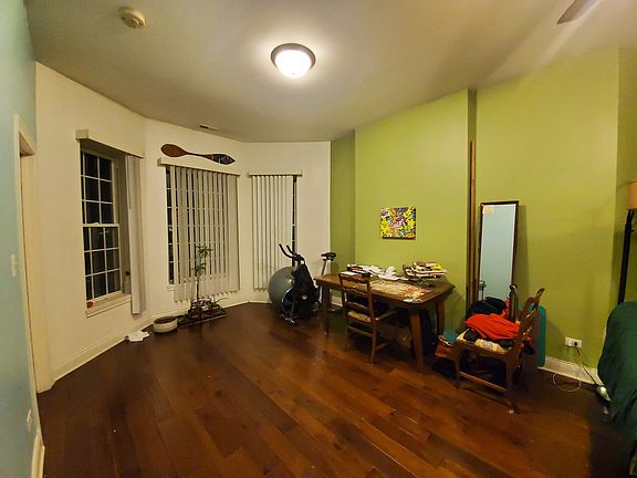 3rd image of 1912 S Christiana Ave