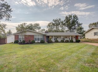 591 Highland Ridge Dr, Ballwin, MO 63011