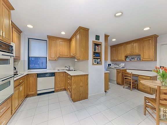 2nd image of 440 W End Ave #3A