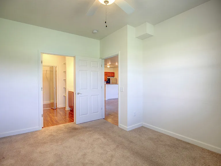706 Inverness Rd — Photo 46