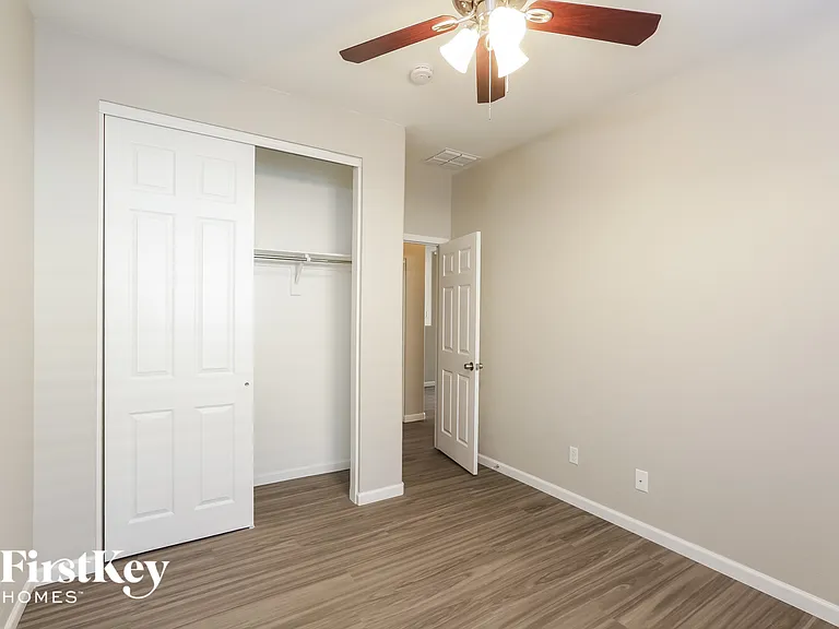 5229 W Shumway Farm Rd — Photo 12