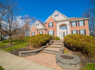 1426 Oakwood Hollow Ln, Toms River, NJ 08755