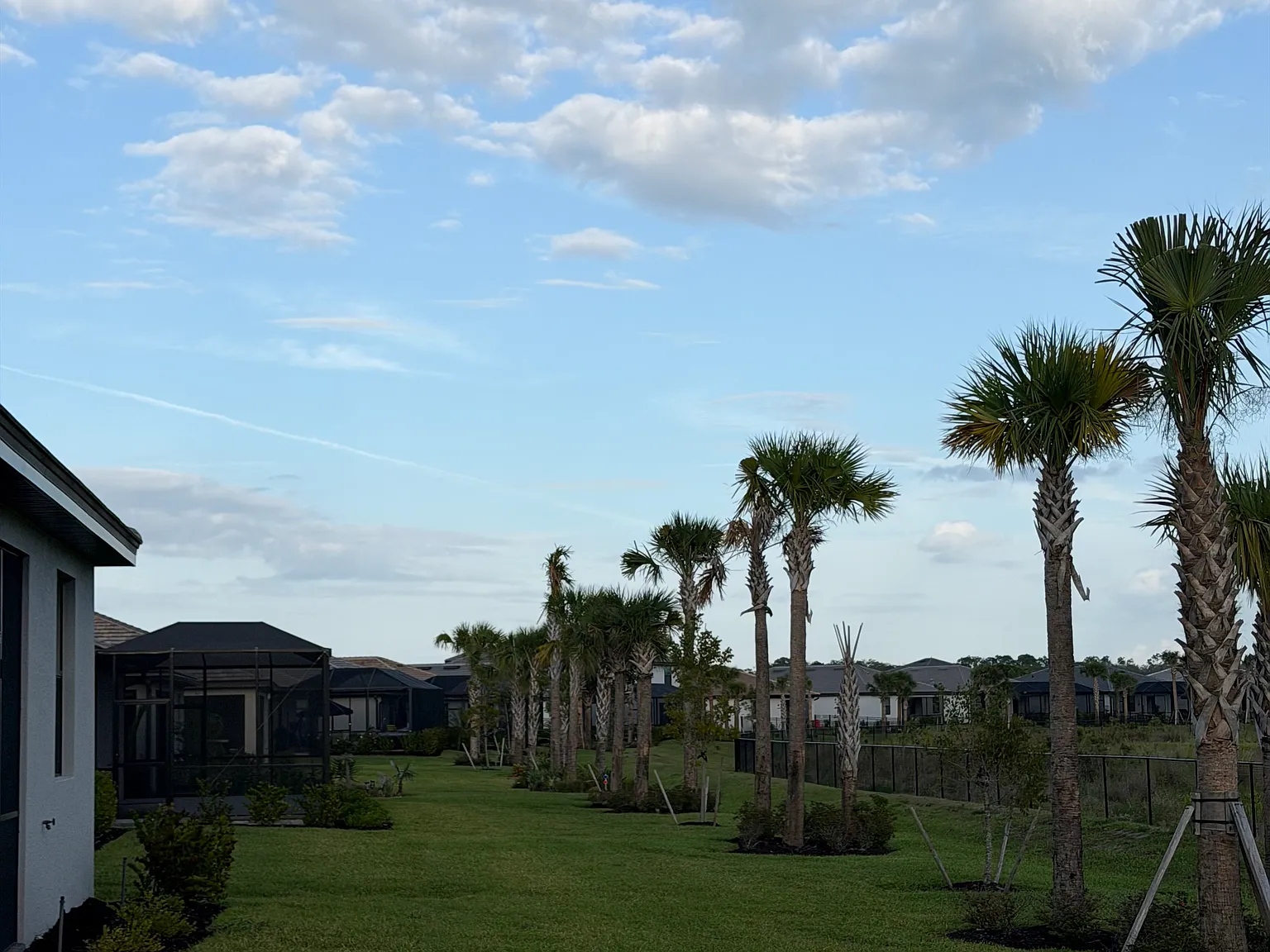 4 bed, 2032 sqft, $6,500 — Photo 3