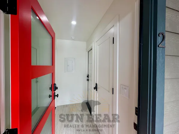 207 Robin Dr, Incline Village, NV