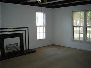 4th image of 3306 N Holloway Ave