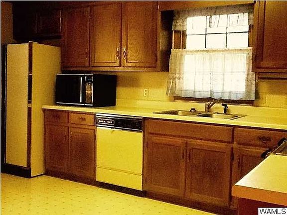 3rd image of 4257 Woodland Forrest Dr