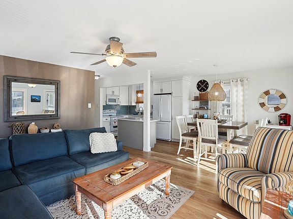 2nd image of 2144 Asbury Ave APT 1