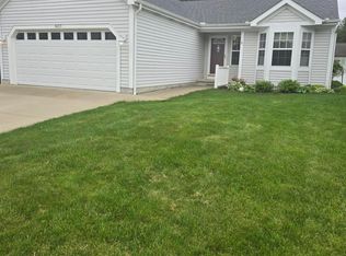 1657 Meadowlark Ln, Marysville, OH 43040