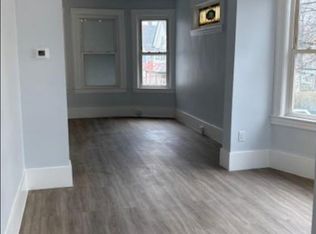 203 Main St FLOOR 2, East Rutherford, NJ 07073